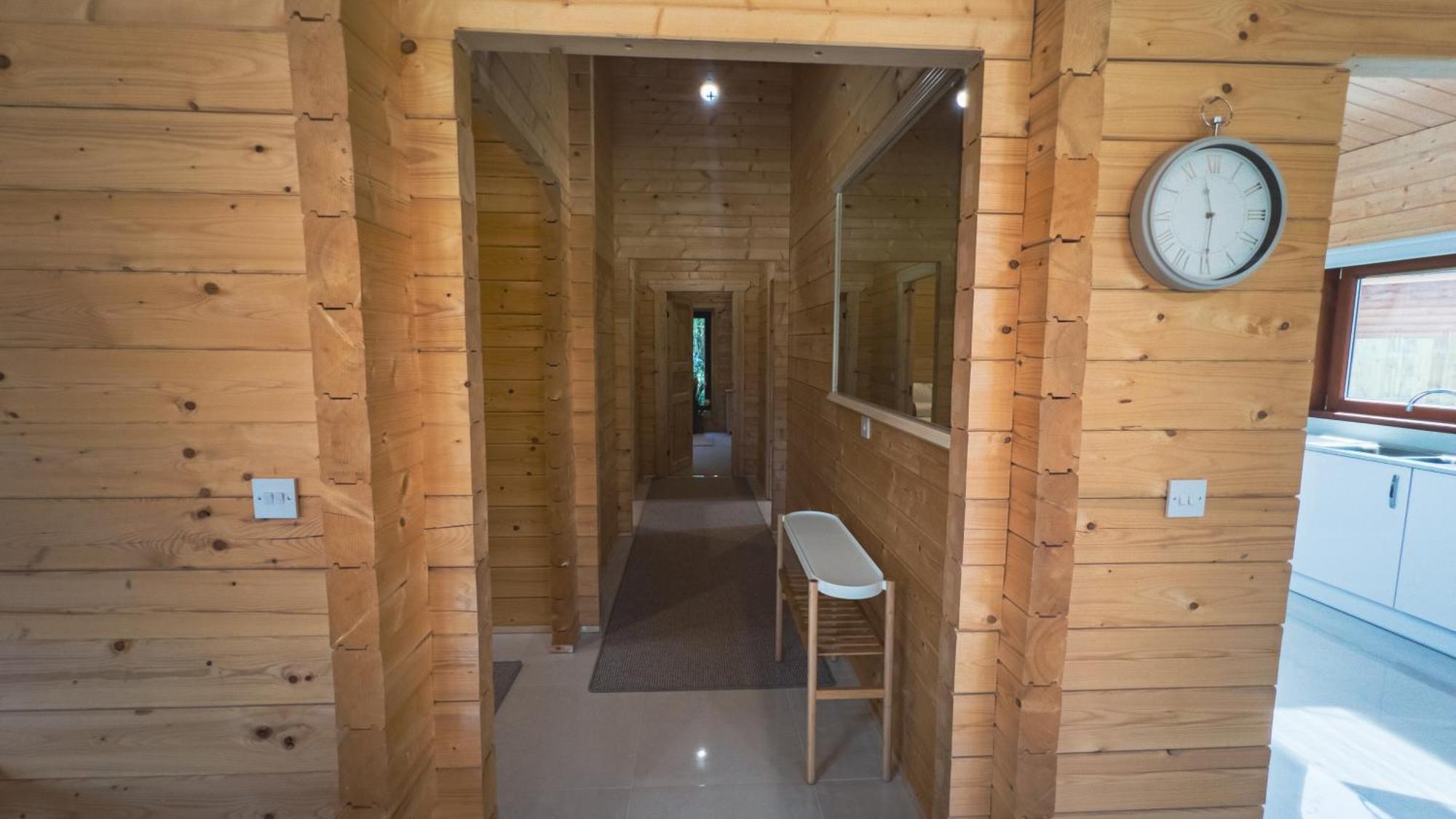 Sundance Lodge, Fantastic New Cabin With Hot Tub - Sleeps 6 - Largest In Felmoor Park Morpeth Room photo